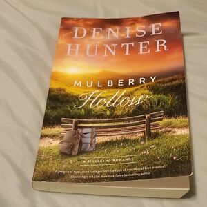 Denise Hunter 'Mulberry Hollow' Book